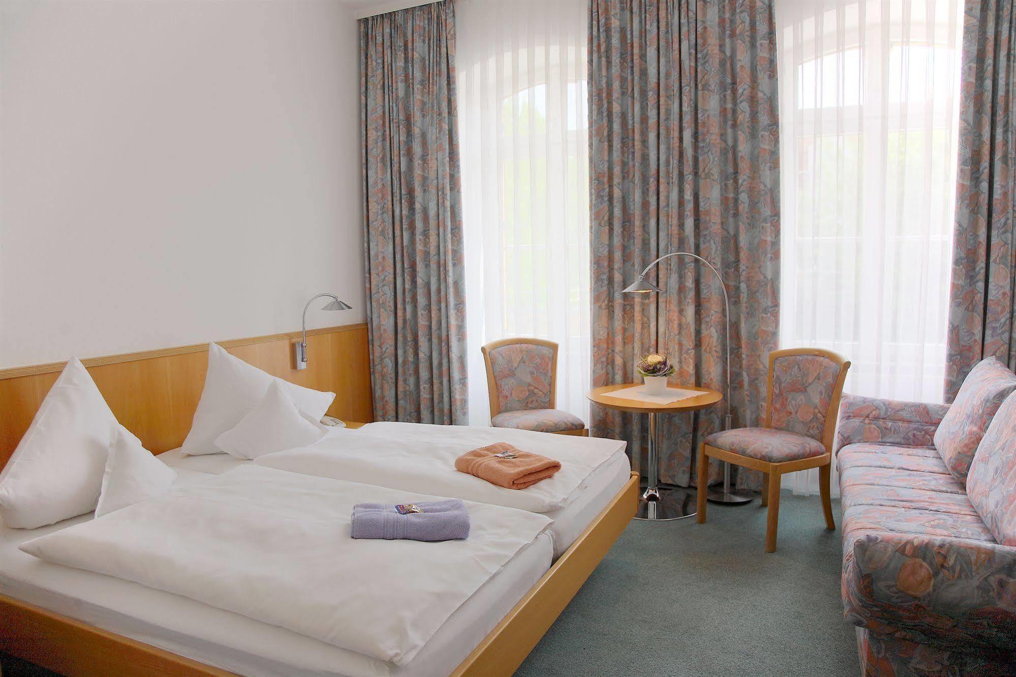 Akzent Hotel Delitzsch Exterior photo